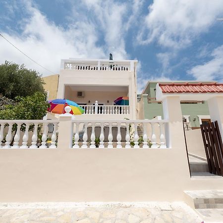 Filoxenia Apartments Chalki Town Buitenkant foto