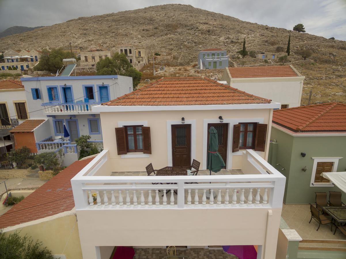 Filoxenia Apartments Chalki Town Buitenkant foto