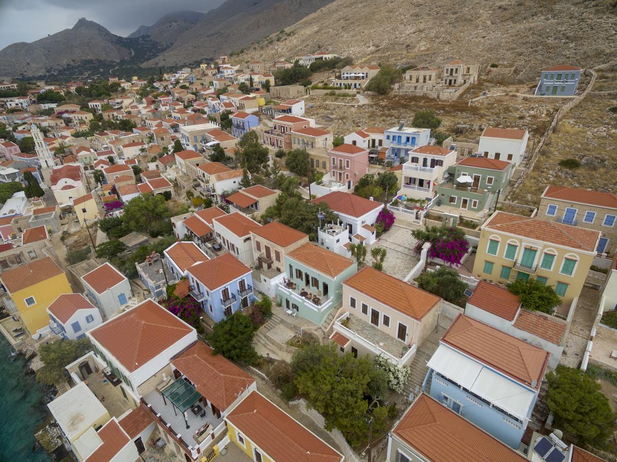 Filoxenia Apartments Chalki Town Buitenkant foto